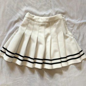 Divided Pleated Mini Skirt Size 2